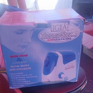 IGIA Therma-Steam Facial Sauna Warm & Cold Ions  Brand New In Opened Box